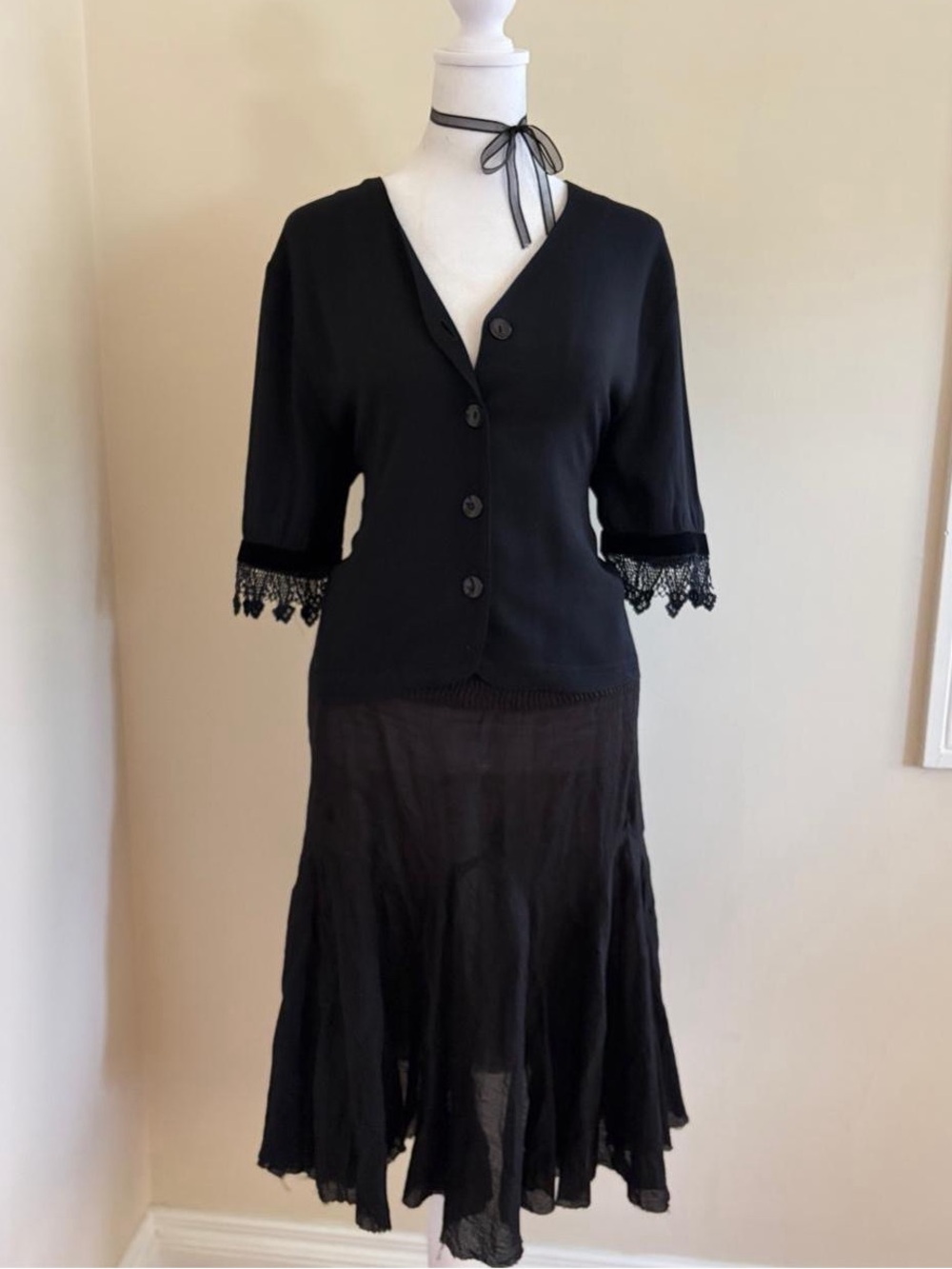 Vintage 90s Victorian goth lace crochet velvet trim black button up blouse alt M
